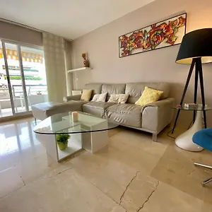 Con Vistas Y Terraza En Guadalmina Mad Marbella